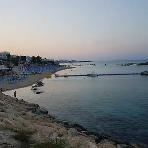 Astreas Hotel apartamentowy Protaras